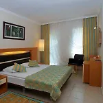 Resort Crystal Flora Pearl Collection Beldibi (Kemer)