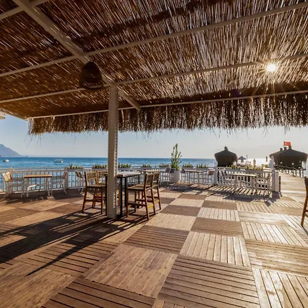 Crystal Flora Pearl Collection Station touristique 5*