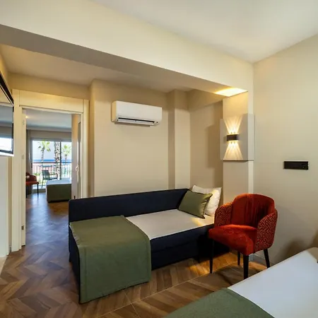 Crystal Flora Pearl Collection 5* Beldibi (Kemer)