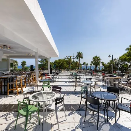 Crystal Flora Pearl Collection Resort