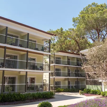 Resort Crystal Flora Pearl Collection Beldibi (Kemer)