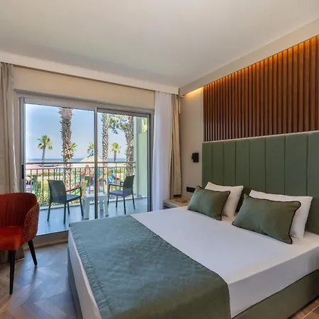 Resort Crystal Flora Pearl Collection Beldibi (Kemer)