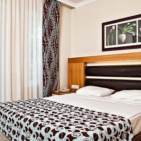 Resort Crystal Flora Pearl Collection 5*